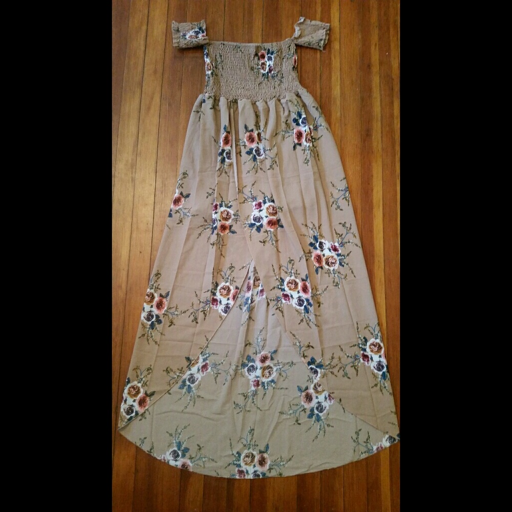 Tan boho floral off the shoulder maxi with slit - Picture 5 of 6